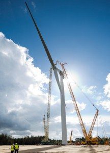 World’s largest wind turbine rotor goes online