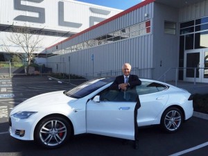 Malcolm Turnbull raves about Tesla test drive, hails energy revolution