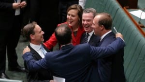 Departing Swan takes aim at Coalition “right wing thugs” over carbon price