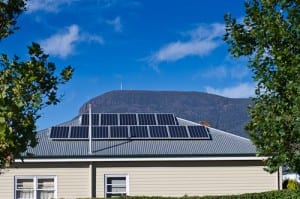 Tasmania rooftop solar worth three times current tariff: report