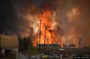 Oil sands capital in flames as temperatures soar to 22°C above normal