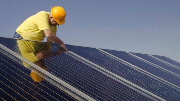 solar-panels-worker