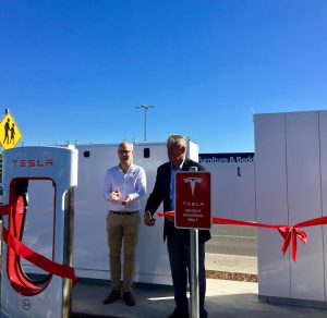 Tesla’s Ballarat Supercharger station, the first connection from Melbourne to Adelaide, was officially opened today