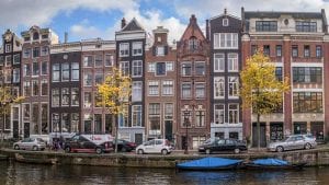 Amsterdam to go all electric – ban petrol, diesel vehicles from 2030