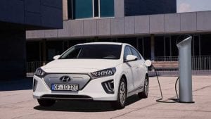 More Australian drivers looking to hybrid vehicles, young looking to ride-share