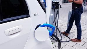 Tritium’s electric car “plug and charge” tech could turn cars into phones on wheels