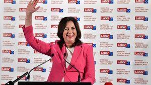 Labor has to do more to reach Queensland renewables target, all eyes on new minister