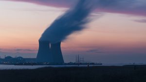 Victorian parliamentary committee says nuclear power too expensive, too risky