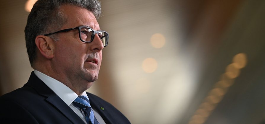 Federal resources minister Keith Pitt. (AAP Image/Lukas Coch).