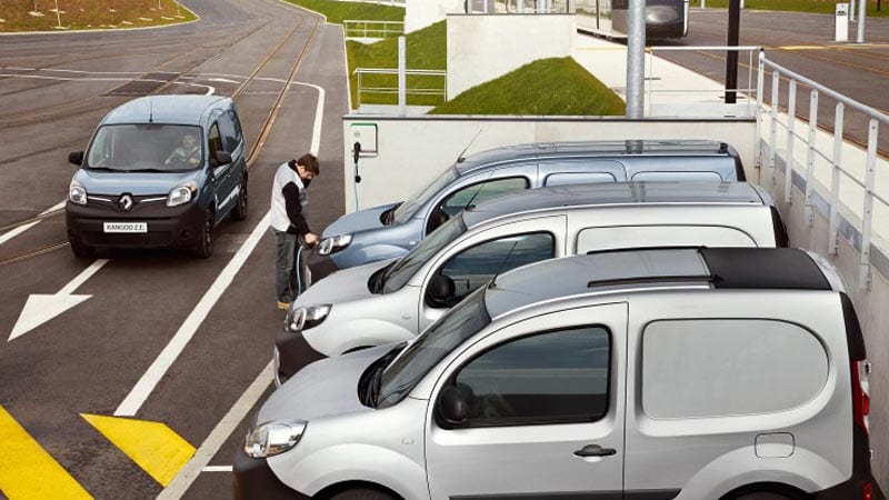 Angus Taylor's trouble with numbers continues as he snubs EVs on emissions costs - Vimarsana News