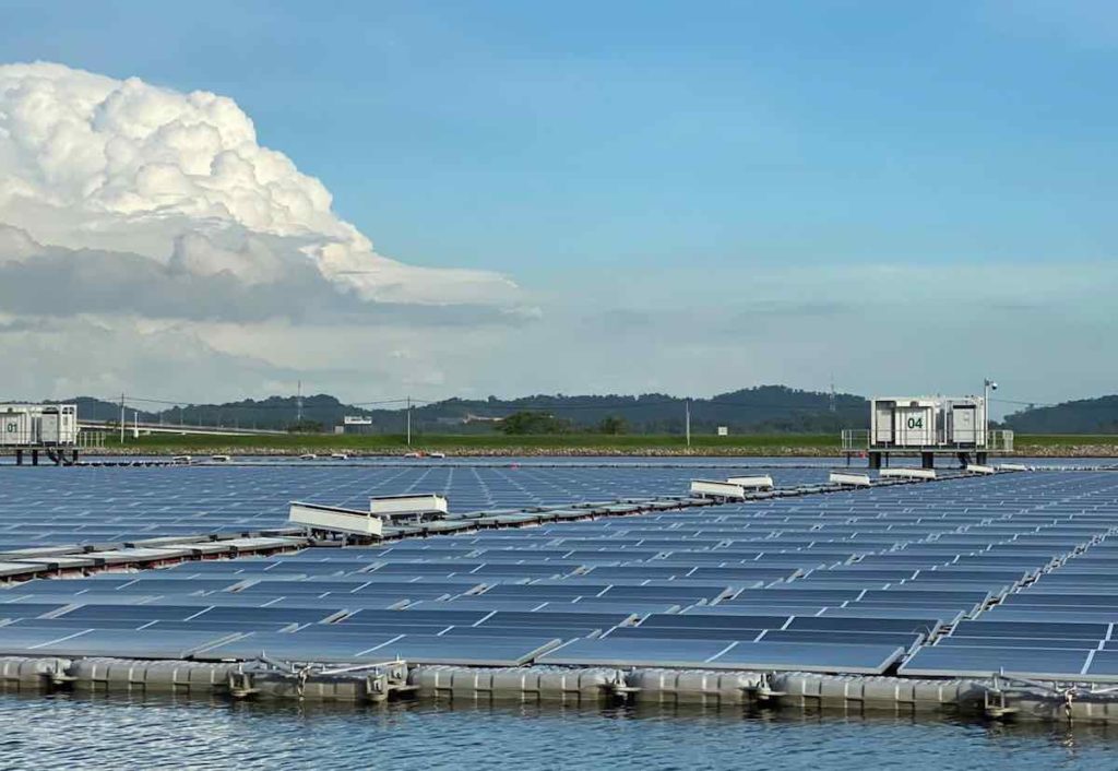 Singapore's Largest Floating Solar Plant Begins Commercial Operation ...