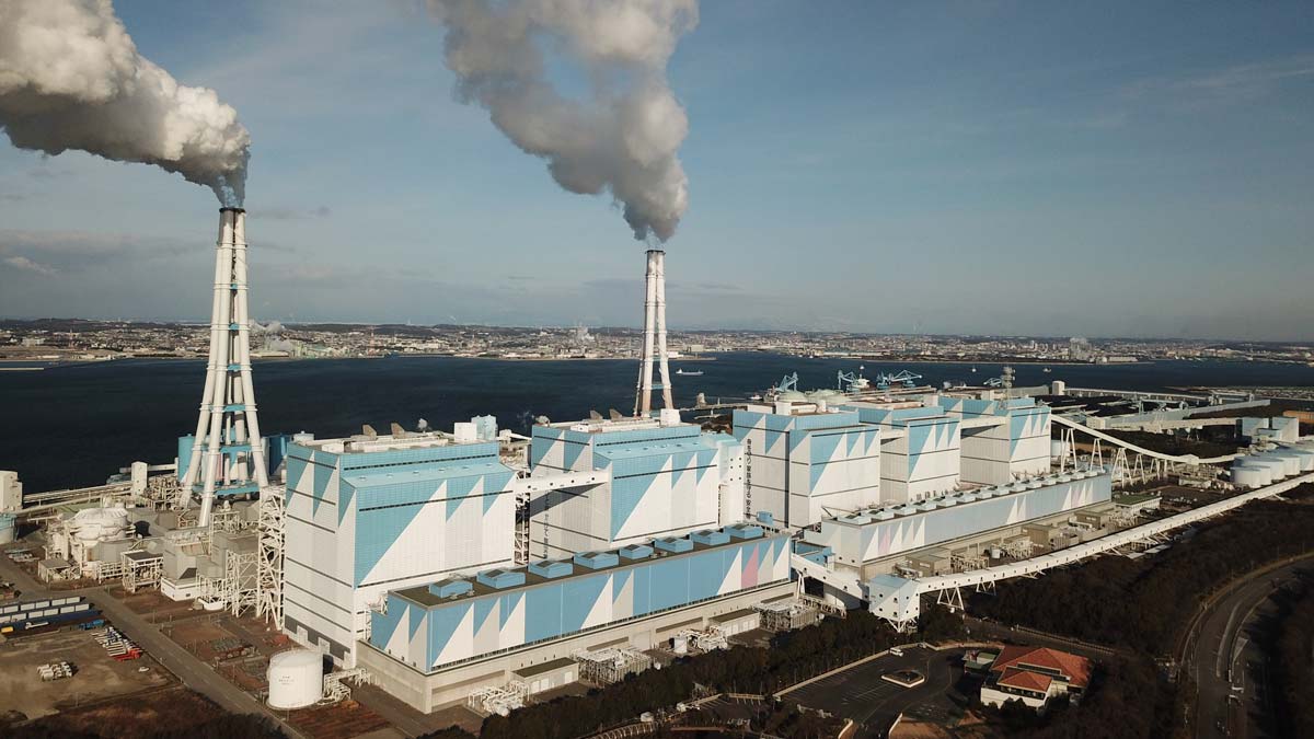 The Hekinan thermal power plant (Photo credit: Jihara19, CC BY-SA 3.0)