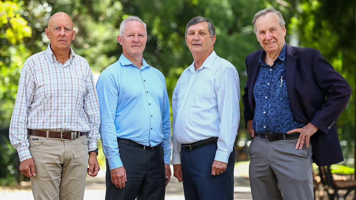 Former Commissioner for the ACT Emergency Services Authority Major General Peter Dunn, former Commissioner of Fire and Rescue NSW Greg Mullins, former Queensland Fire and Emergency Services head Lee Johnson and former Deputy Director General of the NSW State Emergency Service Chas Keys in Brisbane. (AAP Image/Jono Searle)