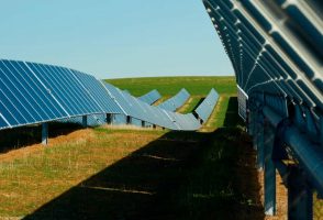 Wind and solar hit record share of main grid, as curtailment underscores need for more storage