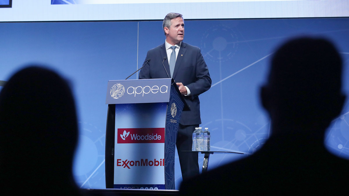 APPEA chair Ian Davies speaks during the APPEA 2022 conference in Brisbane (AAP Image/Jono Searle)