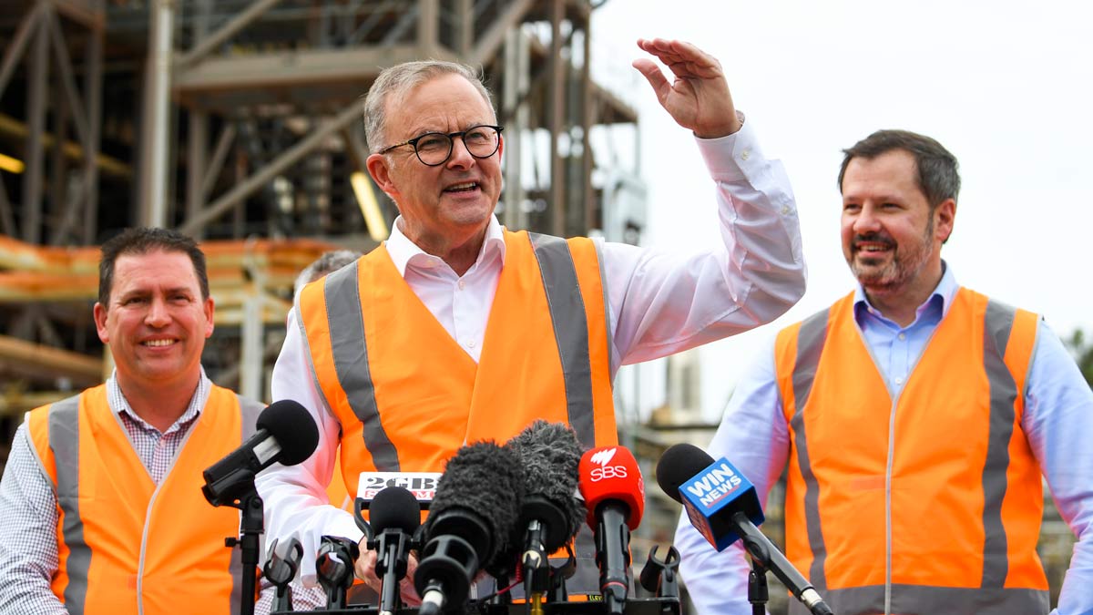 Australian Opposition Leader Anthony Albanese speaks during a press conference after touring the Northern Oil Refinery in Gladstone. (AAP Image/Lukas Coch).