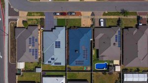 End of year rush to rooftop solar hints at return to boom-times in 2023