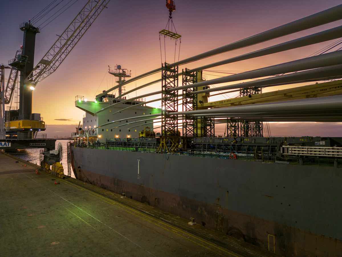 La Autoridad Portuaria se convertirá en centro eólico marino dice que el comercio de turbinas podría más que duplicar los volúmenes de envío