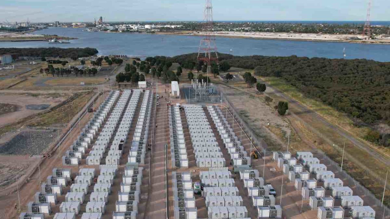 AGL begins process of powering up Torrens Island battery biggest