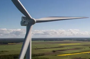 Vestas-Wind-Turbine_Field-copy.jpg