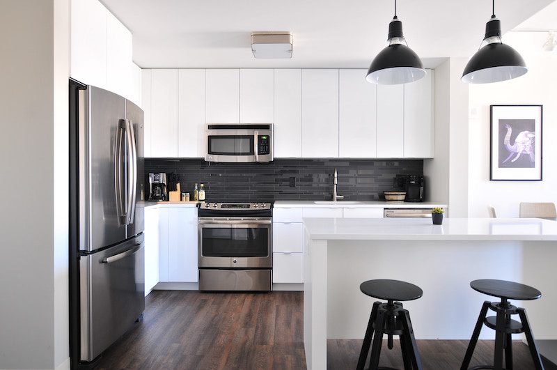 Modern kitchen naomi-hebert-MP0bgaS_d1c-unsplash copy