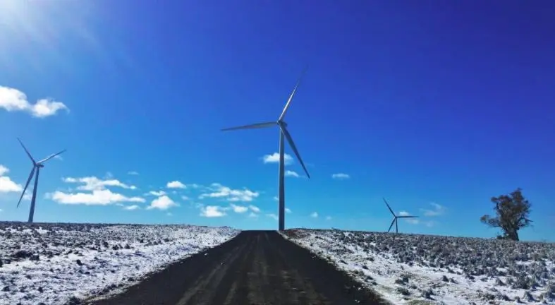 saphhire-wind-farm-snow.jpg
