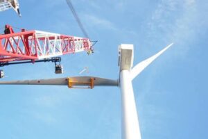 Wind powers a record summer for renewable energy in Britain, record low for fossil fuels