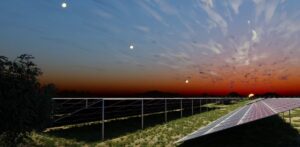 Reflectors in space could make solar farms on Earth work for longer every day