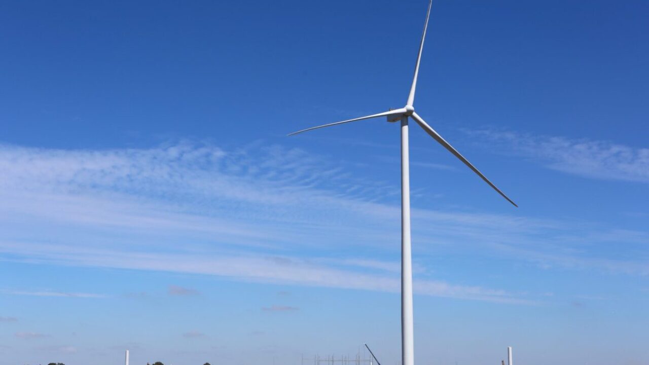 Australia s biggest wind project installs first turbine RenewEconomy