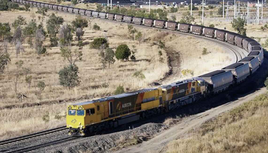 Aurizon train