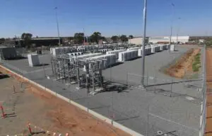 Pioneering Broken Hill battery shows first signs of life after months of connection delays