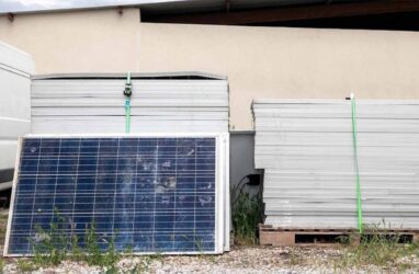 Solar panels old for recycling small