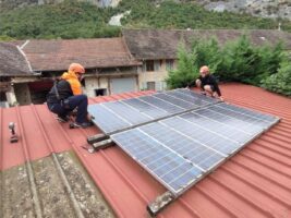 Tests show 30 year-old solar panels still operating at 79.5 per cent of original capacity