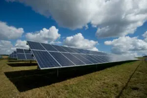 Massive solar and battery hybrid project – dubbed first of its kind –  secures grid approval