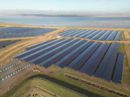 Quinbrook closes financing for biggest solar and battery project in UK