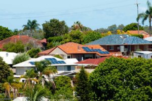 Transmission bottleneck threatens WA’s renewable transition – rooftop solar and batteries can help bridge the gap