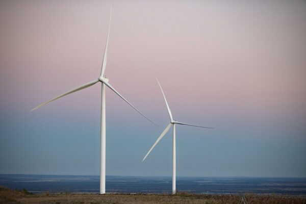 Wind, solar and battery projects at record high, but many stuck in ...