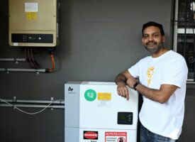 Home batteries and time-of-use tariffs may be best combination to steer households away from evening peaks