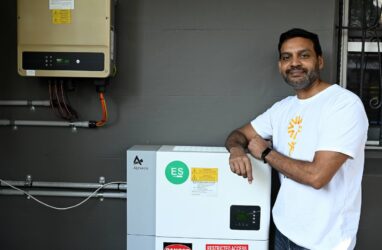 Home batteries and time-of-use tariffs may be best combination to steer households away from evening peaks