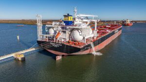 Fortescue signs agreement to accelerate zero-emissions shipping with green ammonia