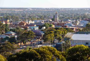 Who will supply historic gold mining centre’s grid-saving vanadium flow battery?