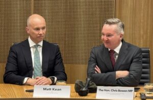 Large-scale renewables projects reached record levels of investment sign-offs in the September quarter, Bowen says