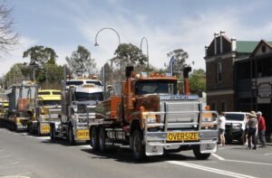 A massive 244-tonne transformer completes 2,165 km road trip to Australia’s largest solar project